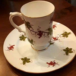 Royal Victoria grape leaves cup and small dish